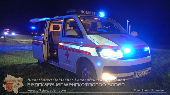 20221115 Verkehrsunfall mit Menschenrettung auf der L154 Günseldorf - Teesdorf Foto: Stefan Schneider BFKDO BADEN 20221115 Verkehrsunfall mit Menschenrettung auf der L154 Günseldorf - Teesdorf Foto: Stefan Schneider BFKDO BADEN