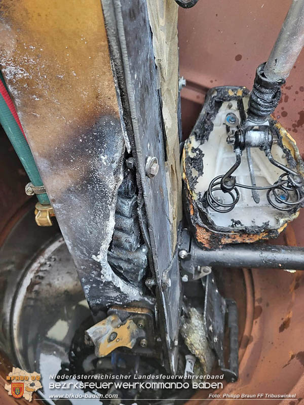 20221117 E-Scooter faengt waehrend der Fahrt Feuer  Foto: Philipp Braun FF Tribuswinkel