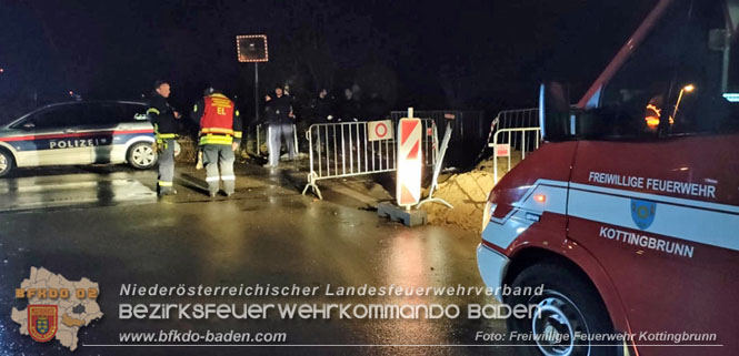 20221118 Personensuche mit glücklichem Ausgang in Kottingbrunn   Foto: Freiwillieg Feuerwehr Kottingbrunn