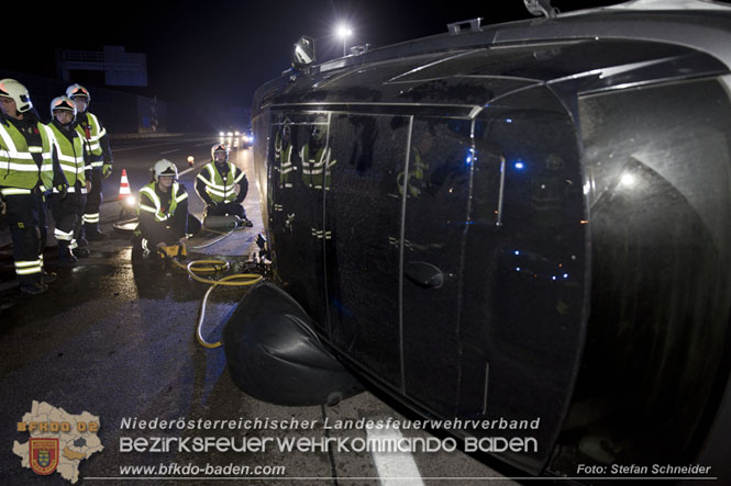 20221120 Verkehrsunfall auf der A2 bei Baden RFB Süd  Foto: Stefan Schneider BFKDO BADEN