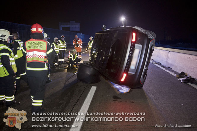 20221120 Verkehrsunfall auf der A2 bei Baden RFB Süd  Foto: Stefan Schneider BFKDO BADEN