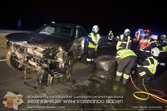 20221120 Verkehrsunfall auf der A2 bei Baden RFB Süd  Foto: Stefan Schneider BFKDO BADEN