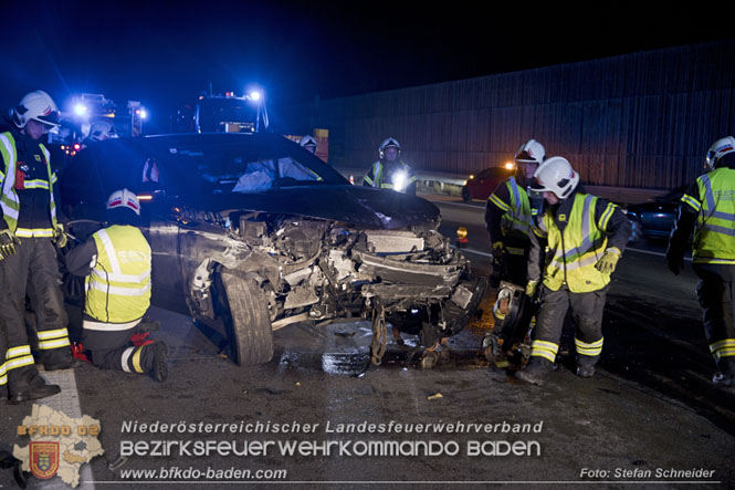 20221120 Verkehrsunfall auf der A2 bei Baden RFB Süd  Foto: Stefan Schneider BFKDO BADEN