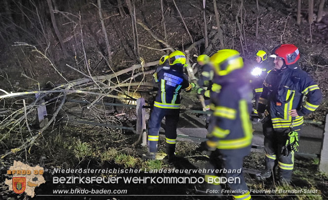 20230105 Sturmschaden in Berndorf Foto: Florian Stadler / Freiwillige Feuerwehr Berndorf-Stadt 20230105 Sturmschaden in Berndorf Foto: Florian Stadler / Freiwillige Feuerwehr Berndorf-Stadt