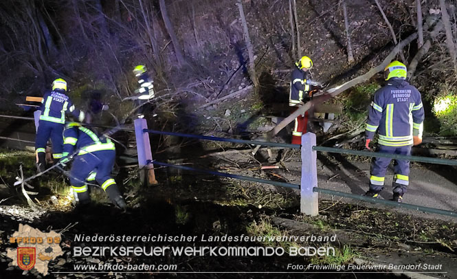 20230105 Sturmschaden in Berndorf Foto: Florian Stadler / Freiwillige Feuerwehr Berndorf-Stadt 20230105 Sturmschaden in Berndorf Foto: Florian Stadler / Freiwillige Feuerwehr Berndorf-Stadt