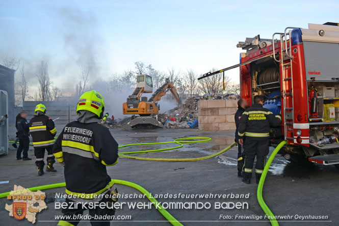 20230107 Brand bei einem Entsorgungsunternehmen   Foto: Freiwillige Feuerwehr Oeynhausen