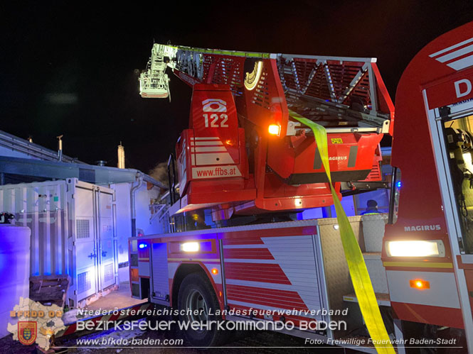 20230129 Brand in einem Traiskirchner Gewerbebetrieb Foto: Bernhard Rzidky AFKDO Traiskirchen