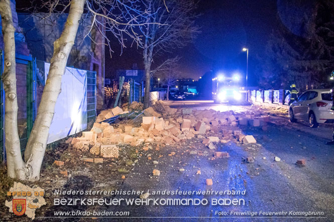 20230203 Sturmtief Pit bringt Rohbau teilweise zum Einsturz in Kottingbrunn Foto: Melanie Pock FF Kottingbrunn 20230203 Sturmtief Pit bringt Rohbau teilweise zum Einsturz in Kottingbrunn Foto: Melanie Pock FF Kottingbrunn