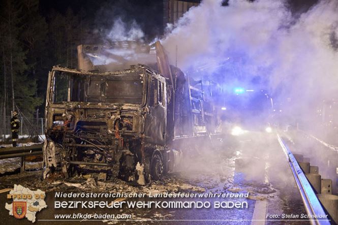 20230208 Lkw Sattelzug in Vollbrand bei Hochstrass   Foto: Stefan Schneider BFKDO BADEN