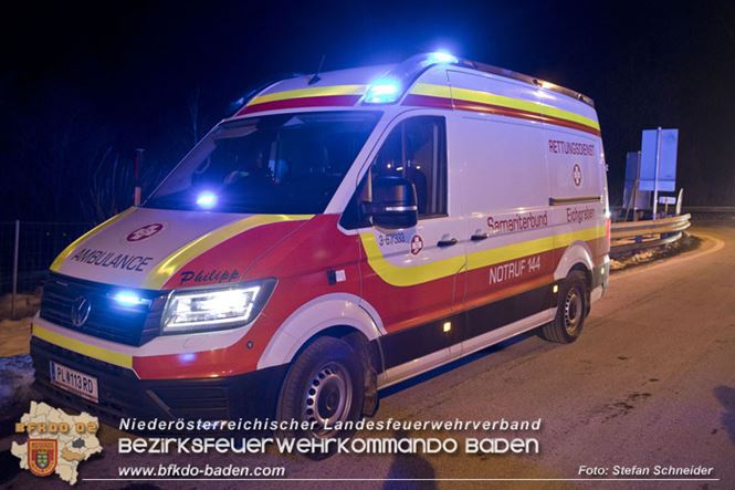 20230208 Lkw Sattelzug in Vollbrand bei Hochstrass   Foto: Stefan Schneider BFKDO BADEN