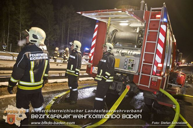 20230208 Lkw Sattelzug in Vollbrand bei Hochstrass   Foto: Stefan Schneider BFKDO BADEN