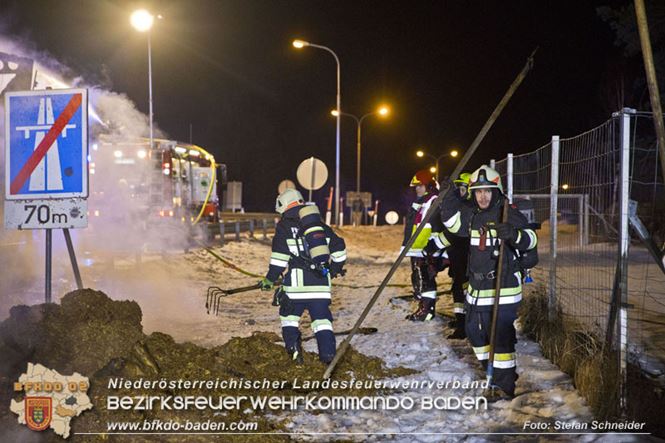 20230208 Lkw Sattelzug in Vollbrand bei Hochstrass   Foto: Stefan Schneider BFKDO BADEN