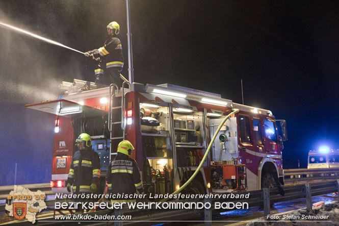 20230208 Lkw Sattelzug in Vollbrand bei Hochstrass   Foto: Stefan Schneider BFKDO BADEN