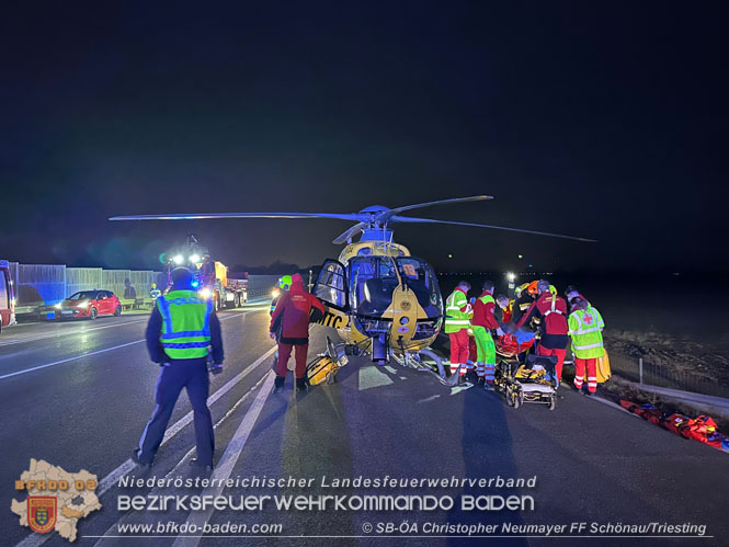 20230214 Kleinwagen prallt auf B17 gegen Laermschutzwand Foto: ASB Christopher Neumayer FF Schoenau/Triesting 20230214 Kleinwagen prallt auf B17 gegen Laermschutzwand Foto: ASB Christopher Neumayer FF Schoenau/Triesting