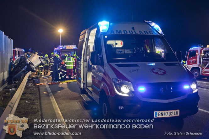 20230214 Kleinwagen prallt auf B17 gegen Laermschutzwand Foto: Stefan Schneider BFKDO BADEN 20230214 Kleinwagen prallt auf B17 gegen Laermschutzwand Foto: Stefan Schneider BFKDO BADEN