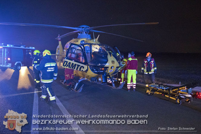 20230214 Kleinwagen prallt auf B17 gegen Laermschutzwand Foto: Stefan Schneider BFKDO BADEN 20230214 Kleinwagen prallt auf B17 gegen Laermschutzwand Foto: Stefan Schneider BFKDO BADEN
