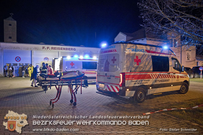 20230218 Großschadensereignis - Menschenrettung (T3) auf der B60 Foto: Stefan Schneider BFKDO BADEN 20230218 Großschadensereignis - Menschenrettung (T3) auf der B60 Foto: Stefan Schneider BFKDO BADEN