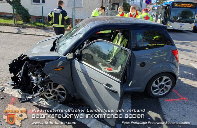 220230317 Verkehrsunfall Baden Leesdorf Foto: Freiwillige Feuerwehr Baden-Leesdorf / Stefan Wagner 220230317 Verkehrsunfall Baden Leesdorf Foto: Freiwillige Feuerwehr Baden-Leesdorf / Stefan Wagner