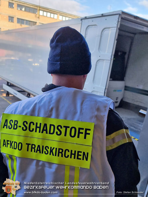 20230328 Schadstoffeinsatz in Traiskirchner Gewerbepark Foto: Stefan Schneider BFKDO BADEN 20230328 Schadstoffeinsatz in Traiskirchner Gewerbepark Foto: Stefan Schneider BFKDO BADEN