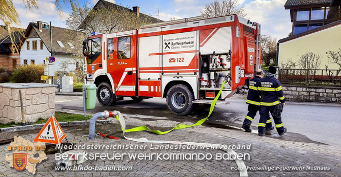 20230406 Auffüllen des Löschwasserspeichers Schwarzensee/Neuhaus mit 60.000 Litern Foto: Freiwillige Feuerwehr Neuhaus/Triesting 20230406 Auffüllen des Löschwasserspeichers Schwarzensee/Neuhaus mit 60.000 Litern Foto: Freiwillige Feuerwehr Neuhaus/Triesting
