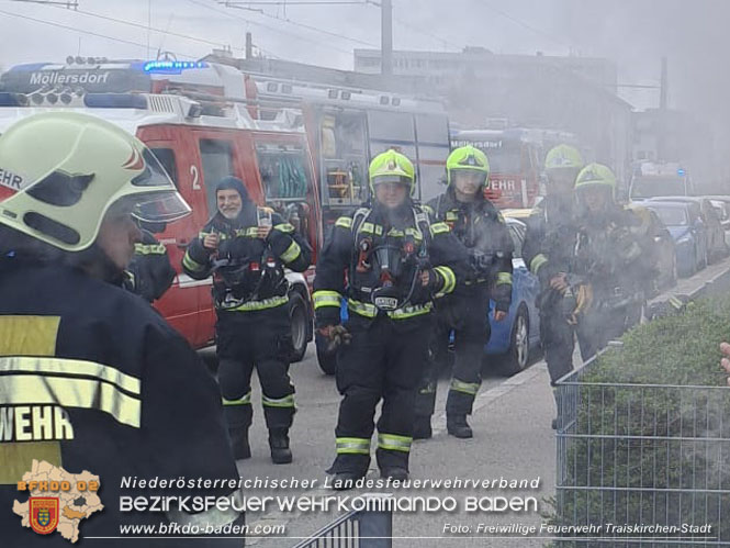 20230407 Brand im Müllraum eines Mehrparteienwohnhaus in Traiskirchen  Foto: Freiwillige Feuerwehr Traiskirchen-Stadt