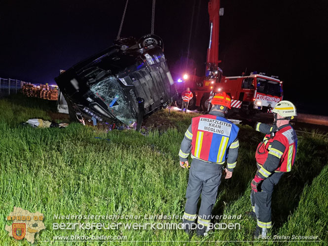 20230502 Lkw Unfall auf der A2 bei Traiskirchen Foto: Stefan Schneider BFKDO BADEN 20230502 Lkw Unfall auf der A2 bei Traiskirchen Foto: Stefan Schneider BFKDO BADEN