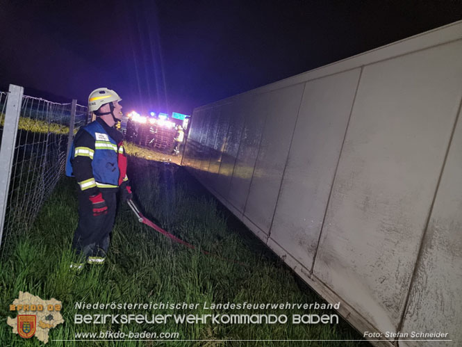 20230502 Lkw Unfall auf der A2 bei Traiskirchen Foto: Stefan Schneider BFKDO BADEN 20230502 Lkw Unfall auf der A2 bei Traiskirchen Foto: Stefan Schneider BFKDO BADEN