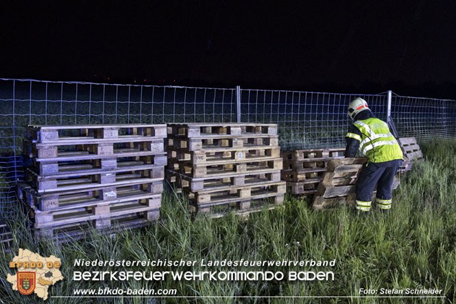 20230502 Lkw Unfall auf der A2 bei Traiskirchen Foto: Stefan Schneider BFKDO BADEN 20230502 Lkw Unfall auf der A2 bei Traiskirchen Foto: Stefan Schneider BFKDO BADEN