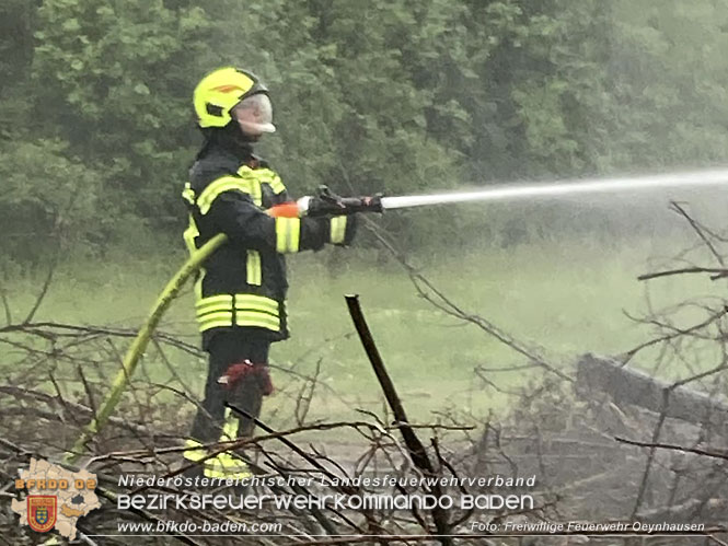 20230513 Brand eines Grünschnitthaufens in Oeynhausen Foto: Freiwillige Feuerwehr Oeynhausen 20230513 Brand eines Grünschnitthaufens in Oeynhausen Foto: Freiwillige Feuerwehr Oeynhausen
