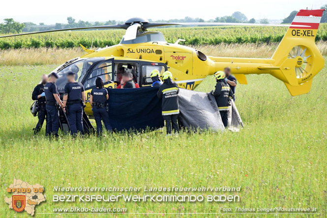 20230622 Pkw von Zug erfasst - Kind lebensgefährlich verletzt Foto: Thomas Lenger Monatsrevue.at 20230622 Pkw von Zug erfasst - Kind lebensgefährlich verletzt Foto: Thomas Lenger Monatsrevue.at