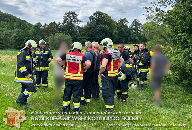 20230623 Traktor fing bei Feldarbeit plötzlich Feuer Foto: Freiwillige Feuerwehr Altenmarkt 20230623 Traktor fing bei Feldarbeit plötzlich Feuer Foto: Freiwillige Feuerwehr Altenmarkt