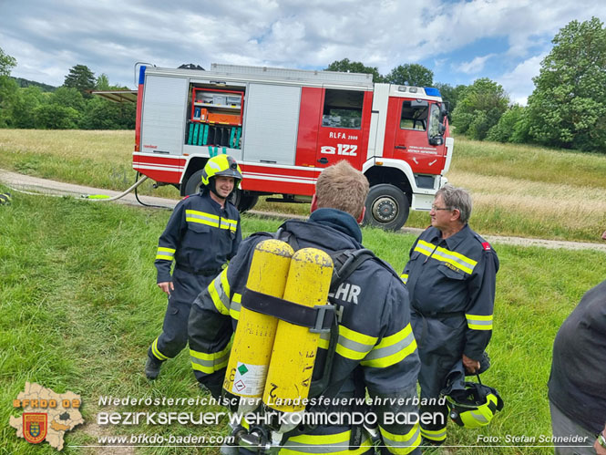 20230623 Traktor fing bei Feldarbeit plötzlich Feuer Foto: Stefan Schneider BFKDO BADEN 20230623 Traktor fing bei Feldarbeit plötzlich Feuer Foto: Stefan Schneider BFKDO BADEN