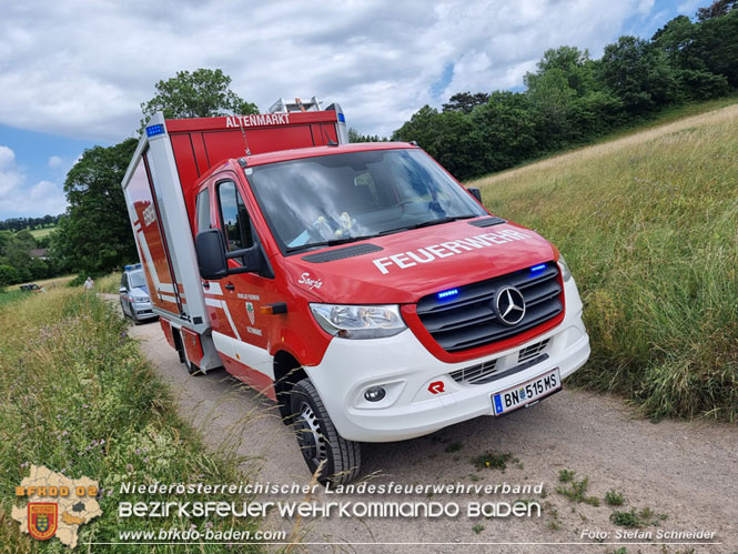 20230623 Traktor fing bei Feldarbeit plötzlich Feuer Foto: Stefan Schneider BFKDO BADEN 20230623 Traktor fing bei Feldarbeit plötzlich Feuer Foto: Stefan Schneider BFKDO BADEN