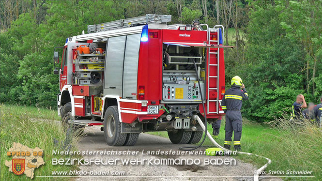 20230623 Traktor fing bei Feldarbeit plötzlich Feuer Foto: Stefan Schneider BFKDO BADEN 20230623 Traktor fing bei Feldarbeit plötzlich Feuer Foto: Stefan Schneider BFKDO BADEN