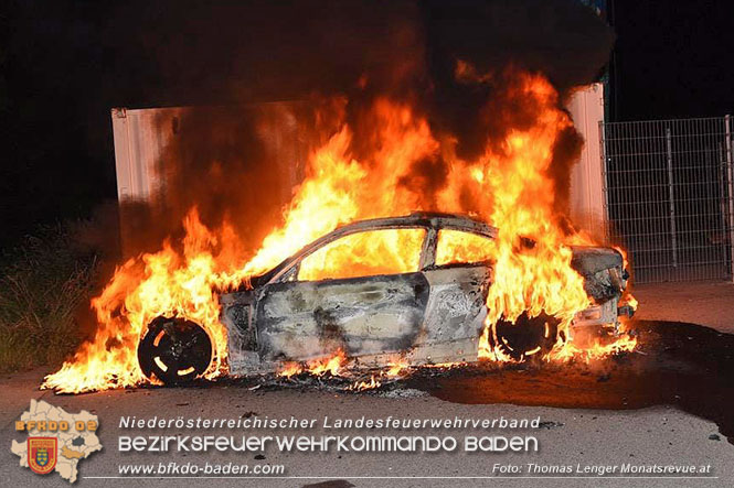 20230626 Fahrzeugbrand in Weigelsdorf entpuppt sich als Kriminalfall Foto: Thomas Lenger Monatsrevue.at 20230626 Fahrzeugbrand in Weigelsdorf entpuppt sich als Kriminalfall Foto: Thomas Lenger Monatsrevue.at
