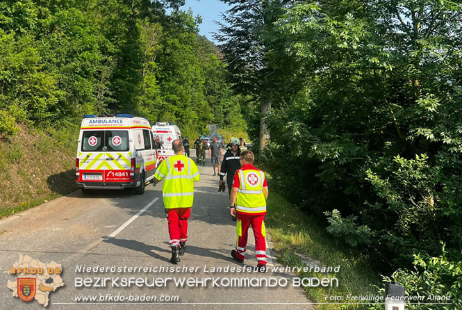 20230711 Verkehrsunfall im Helenental  Foto: Freiwillige Feuerwehr Alland