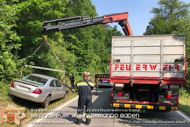 20230711 Verkehrsunfall im Helenental  Foto: Freiwillige Feuerwehr Alland