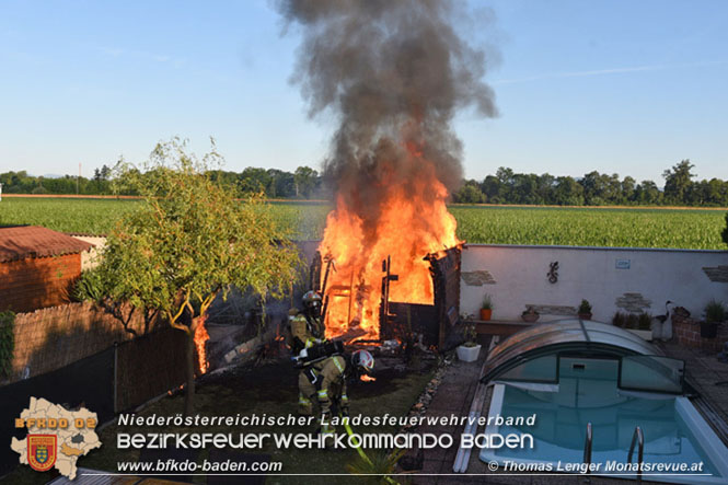 20230715 Gartenhütte in Vollbrand in Ebreichsdorf Foto: Thomas Lenger Monatsrevue.at 20230715 Gartenhütte in Vollbrand in Ebreichsdorf Foto: Thomas Lenger Monatsrevue.at