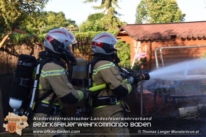 20230715 Gartenhütte in Vollbrand in Ebreichsdorf Foto: Thomas Lenger Monatsrevue.at 20230715 Gartenhütte in Vollbrand in Ebreichsdorf Foto: Thomas Lenger Monatsrevue.at