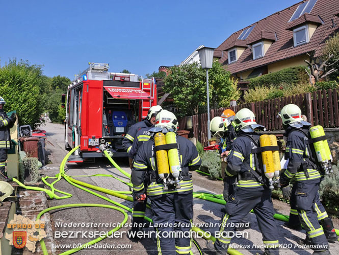 20230819 Kellerbrand in einem Reihenhaus in Enzesfeld/Lindabrunn Foto: ASB ÖA Markus Hackl AFKDO Pottenstein 20230819 Kellerbrand in einem Reihenhaus in Enzesfeld/Lindabrunn Foto: ASB ÖA Markus Hackl AFKDO Pottenstein