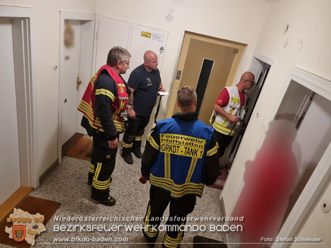 20230822 Vermeintlicher Gasgeruch in Pfaffstättner Wohnhausanlage Foto: Stefan Schneider BFKDO BADEN 20230822 Vermeintlicher Gasgeruch in Pfaffstättner Wohnhausanlage Foto: Stefan Schneider BFKDO BADEN