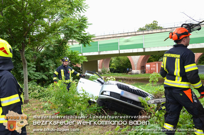 20230829_Personenrettung aus Notlage in Baden  Foto: Viktor van de Castell / Freiwillige Feuerwehr Baden-Stadt