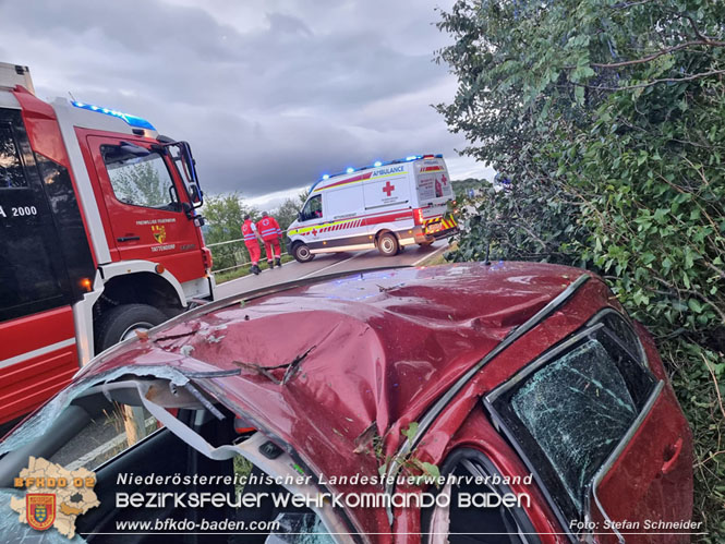 20230830 Verkehrsunfall auf der L157 Tattendorf - Oeynhausen Foto: Stefan Schneider BFKDO BADEN 20230830 Verkehrsunfall auf der L157 Tattendorf - Oeynhausen Foto: Stefan Schneider BFKDO BADEN
