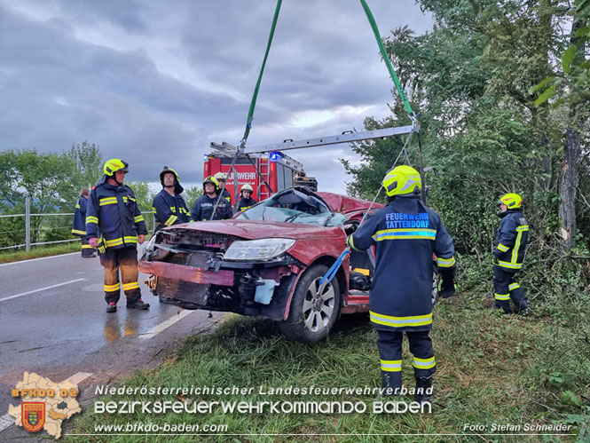 20230830 Verkehrsunfall auf der L157 Tattendorf - Oeynhausen Foto: Stefan Schneider BFKDO BADEN 20230830 Verkehrsunfall auf der L157 Tattendorf - Oeynhausen Foto: Stefan Schneider BFKDO BADEN