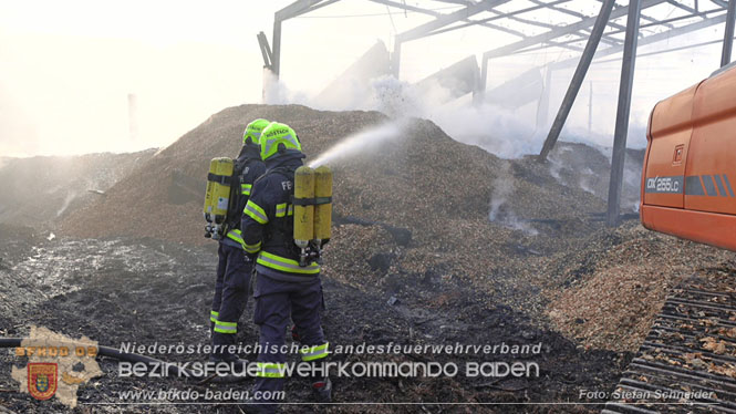20231007_Großbrand in Heizungsanlage von Hühnerstall in Schwarzensee/Neuhaus Foto: Stefan Schneider BFK Baden 20231007_Großbrand in Heizungsanlage von Hühnerstall in Schwarzensee/Neuhaus Foto: Stefan Schneider BFK Baden