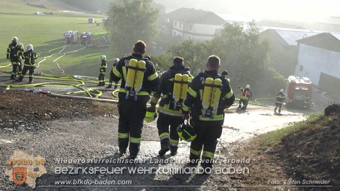 20231007_Großbrand in Heizungsanlage von Hühnerstall in Schwarzensee/Neuhaus Foto: Stefan Schneider BFK Baden 20231007_Großbrand in Heizungsanlage von Hühnerstall in Schwarzensee/Neuhaus Foto: Stefan Schneider BFK Baden