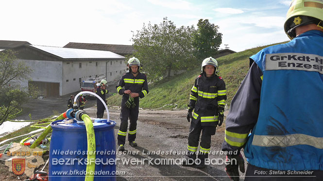 20231007_Großbrand in Heizungsanlage von Hühnerstall in Schwarzensee/Neuhaus Foto: Stefan Schneider BFK Baden 20231007_Großbrand in Heizungsanlage von Hühnerstall in Schwarzensee/Neuhaus Foto: Stefan Schneider BFK Baden