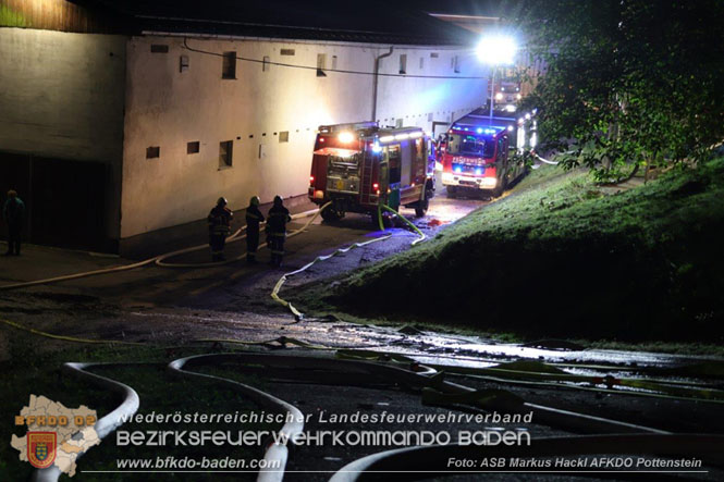 20231007_Großbrand in Heizungsanlage von Hühnerstall in Schwarzensee/Neuhaus Foto: ASB Markus Hackl AFK Pottenstein 20231007_Großbrand in Heizungsanlage von Hühnerstall in Schwarzensee/Neuhaus Foto: ASB Markus Hackl AFK Pottenstein