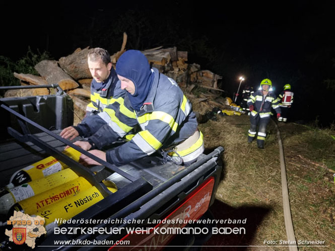 20231007_Großbrand in Heizungsanlage von Hühnerstall in Schwarzensee/Neuhaus Foto: Stefan Schneider BFK Baden 20231007_Großbrand in Heizungsanlage von Hühnerstall in Schwarzensee/Neuhaus Foto: Stefan Schneider BFK Baden