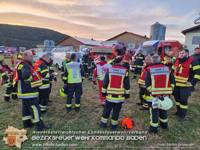 20231007_Großbrand in Heizungsanlage von Hühnerstall in Schwarzensee/Neuhaus Foto: Stefan Schneider BFK Baden 20231007_Großbrand in Heizungsanlage von Hühnerstall in Schwarzensee/Neuhaus Foto: Stefan Schneider BFK Baden